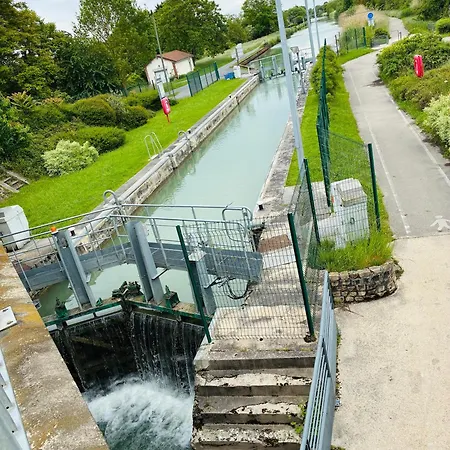 Evasion En Champagne A Ay Le Marivalent Acces Independant 3* Mareuil-sur-Ay